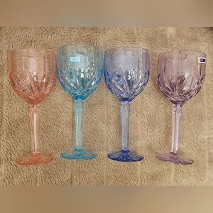 Marquis by Waterford Brookside pastel set of 4 Wine Goblet/ Glasses, As New